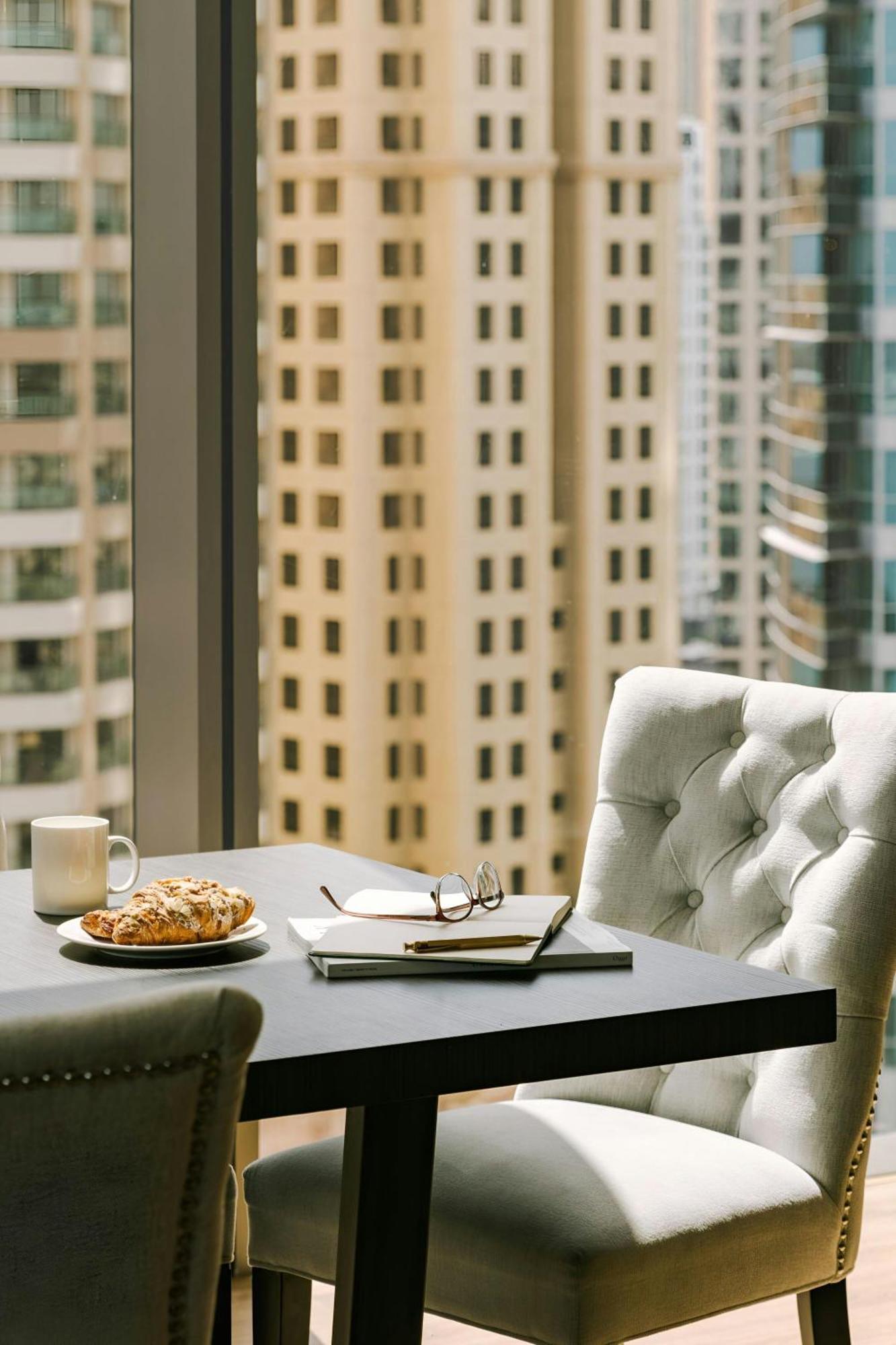 Sonder By Marriott Bonvoy Jbr The Walk Apartments Dubái Exterior foto