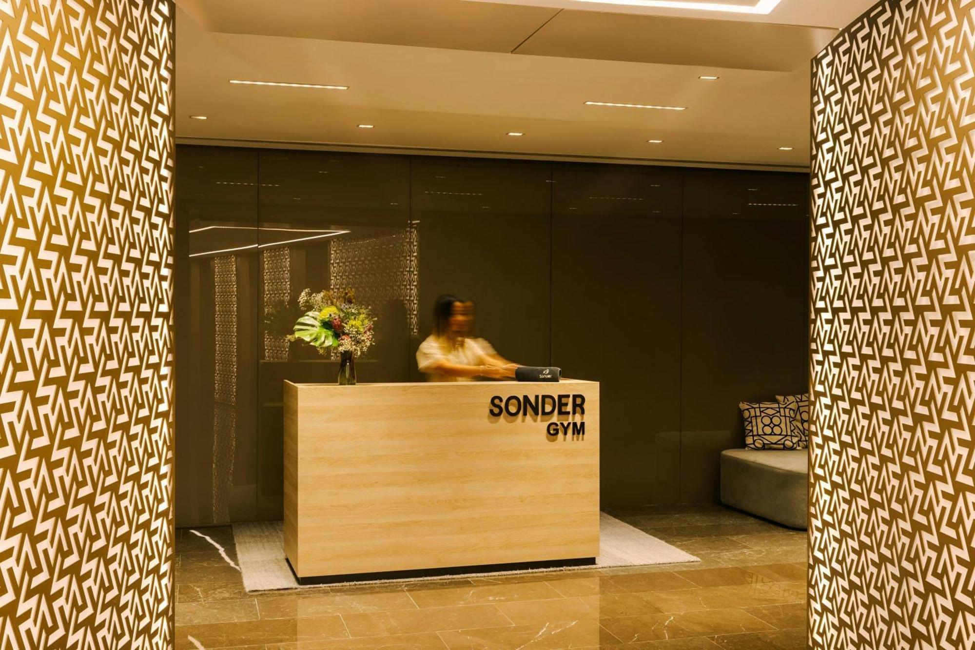 Sonder By Marriott Bonvoy Jbr The Walk Apartments Dubái Exterior foto